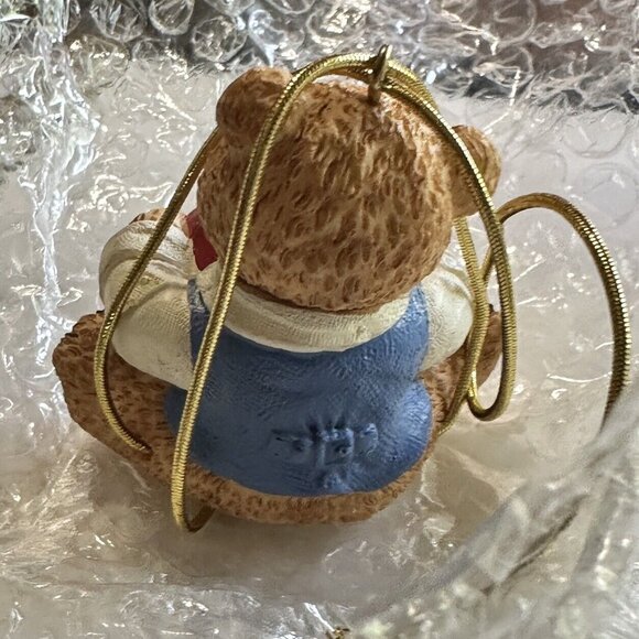 Avon 1997 Holiday Ornament GIFT TOPPER Teddy Bear Holding Apple Teacher Gift - Picture 3 of 11